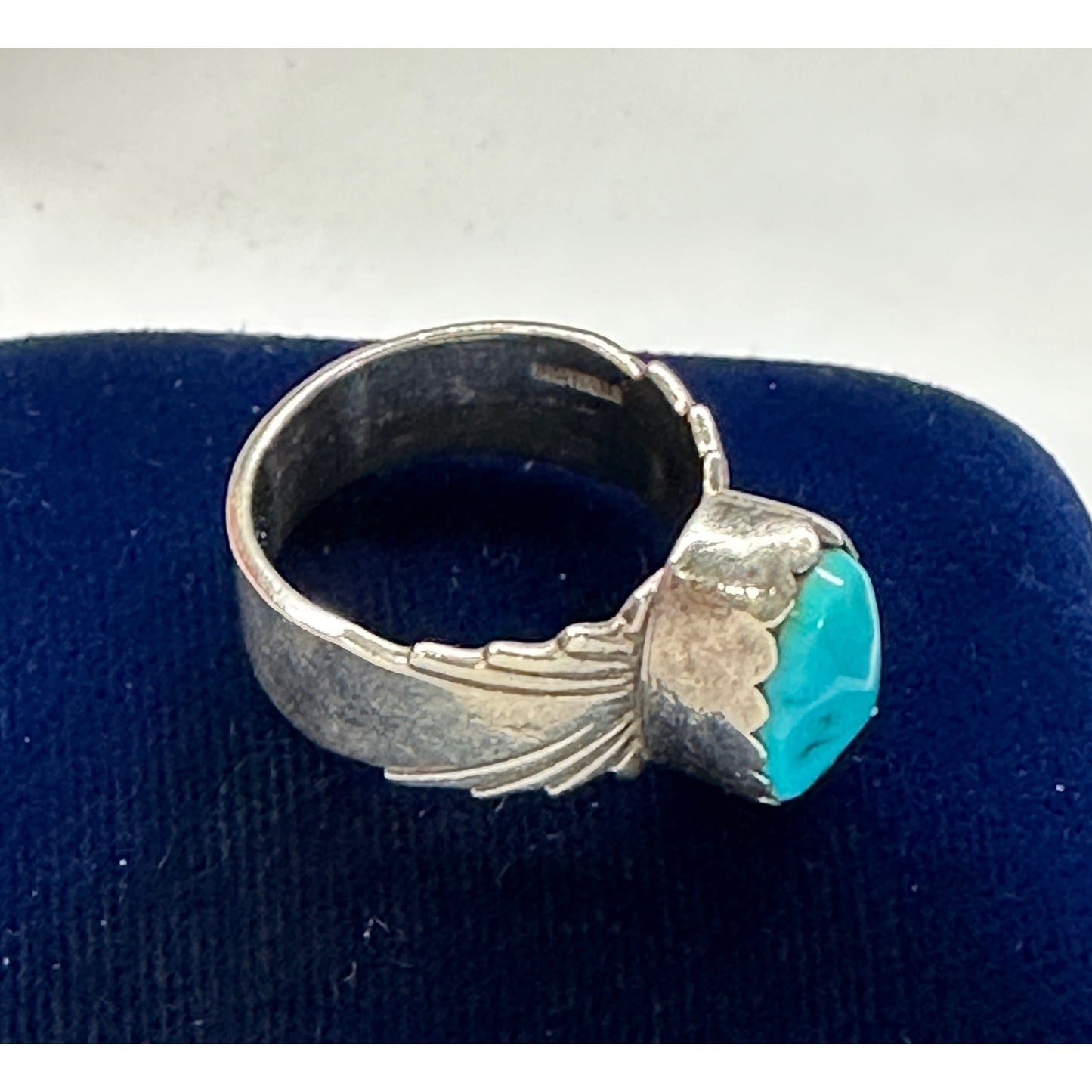 Lovely Sterling Silver Turquoise Ring Sz 5 3/4