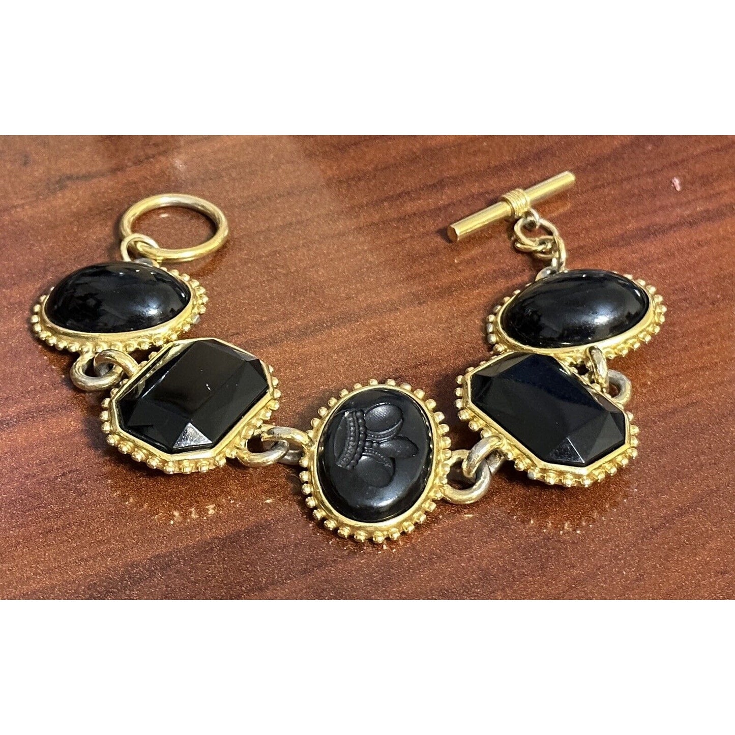 Heather Williams TRIFARI TM Black Intaglio Crown Bracelet