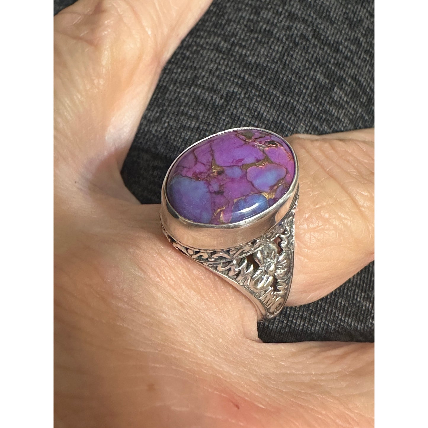 Lovely Purple Turquoise 925 Sterling Silver Ladies Ring Size 9