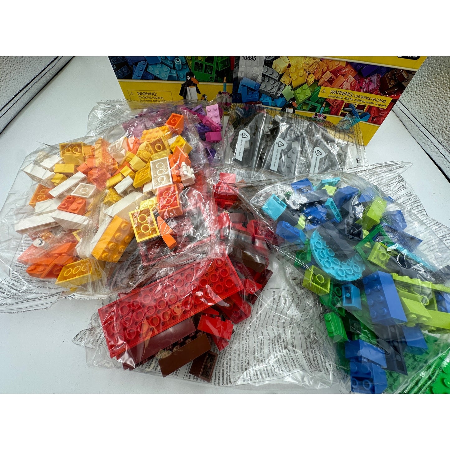 LEGO 10695 CLASSIC: Creative Building Box Special 580 pc Set NEW