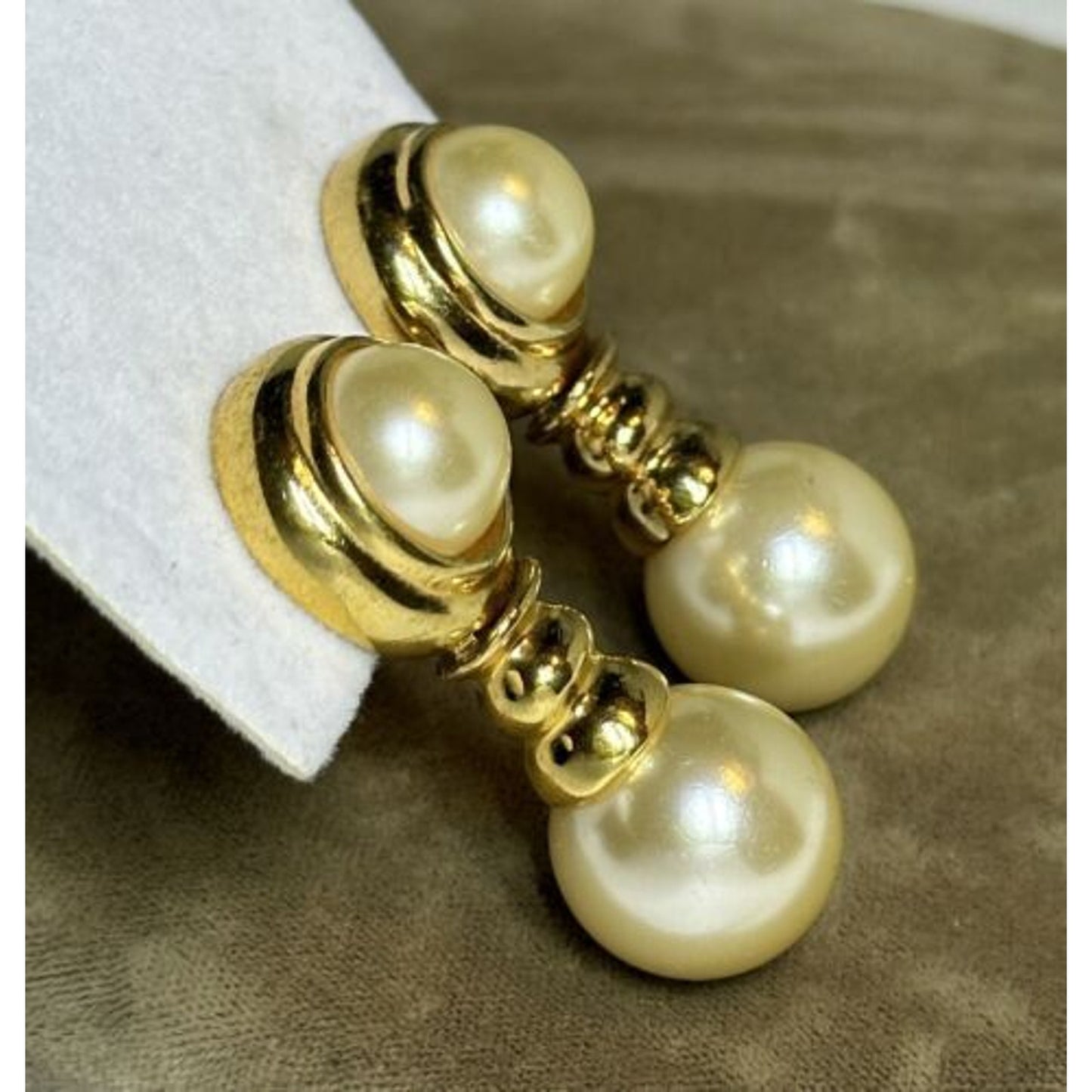 Vintage Joan Rivers Goldtone 16mm Pearl Drop Earrings