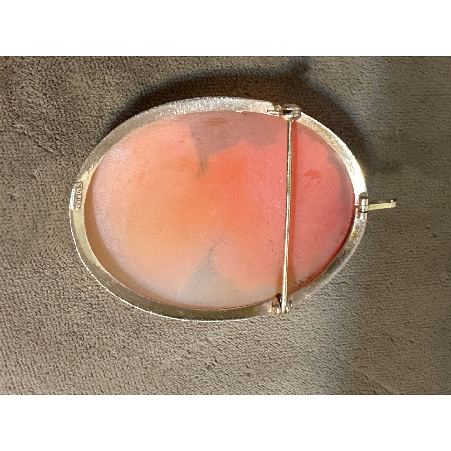 Vintage Large Yellow Gold Carved Cameo Pin Pendant Marked VD 14k