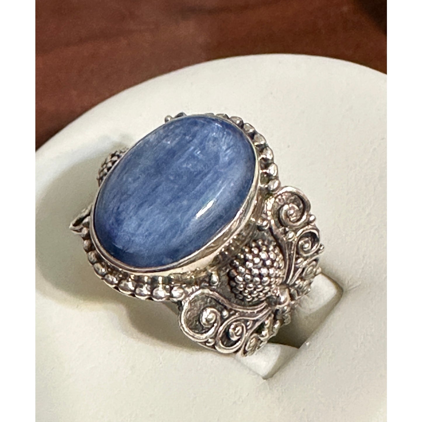 Lovely Sterling Silver Blue Kyanite Ring Size 8.5
