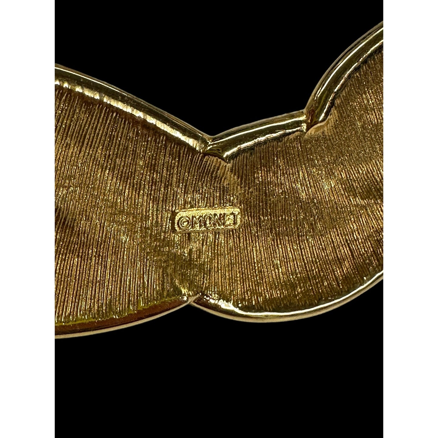 Vintage Monet Gold-tone Cream Enamel Choker Collar Necklace w/ extender