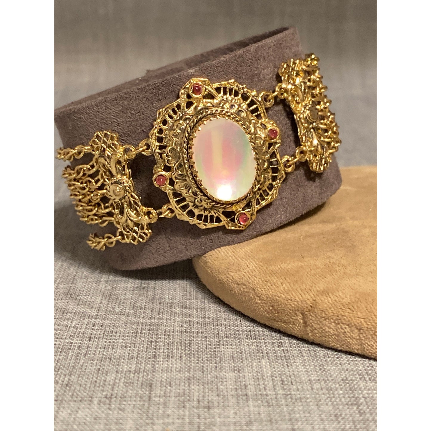 Vintage Goldtone MOP Victorian Style Ornate Bracelet 7 Strand Chain Box Clasp