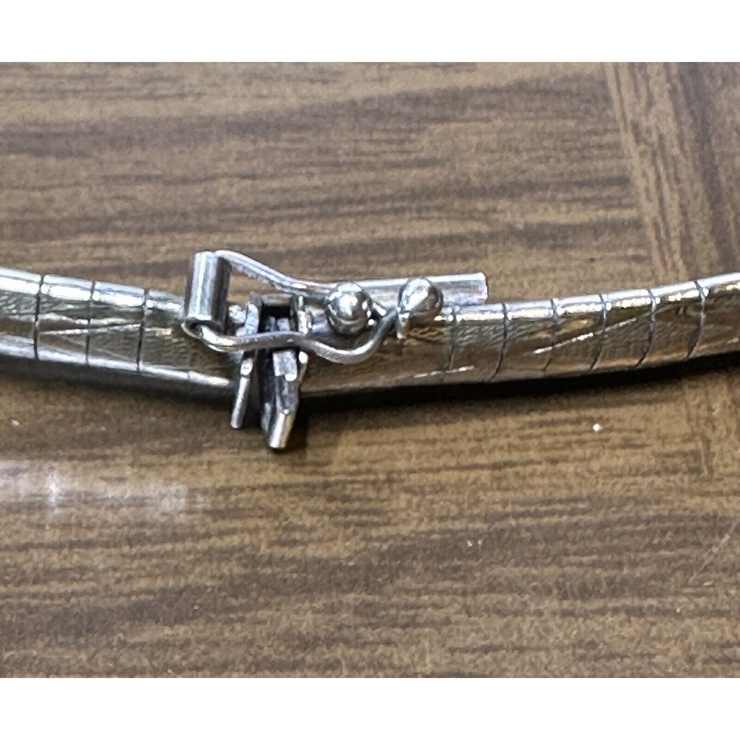 Italy 925 Sterling Silver Etched Omega Necklace