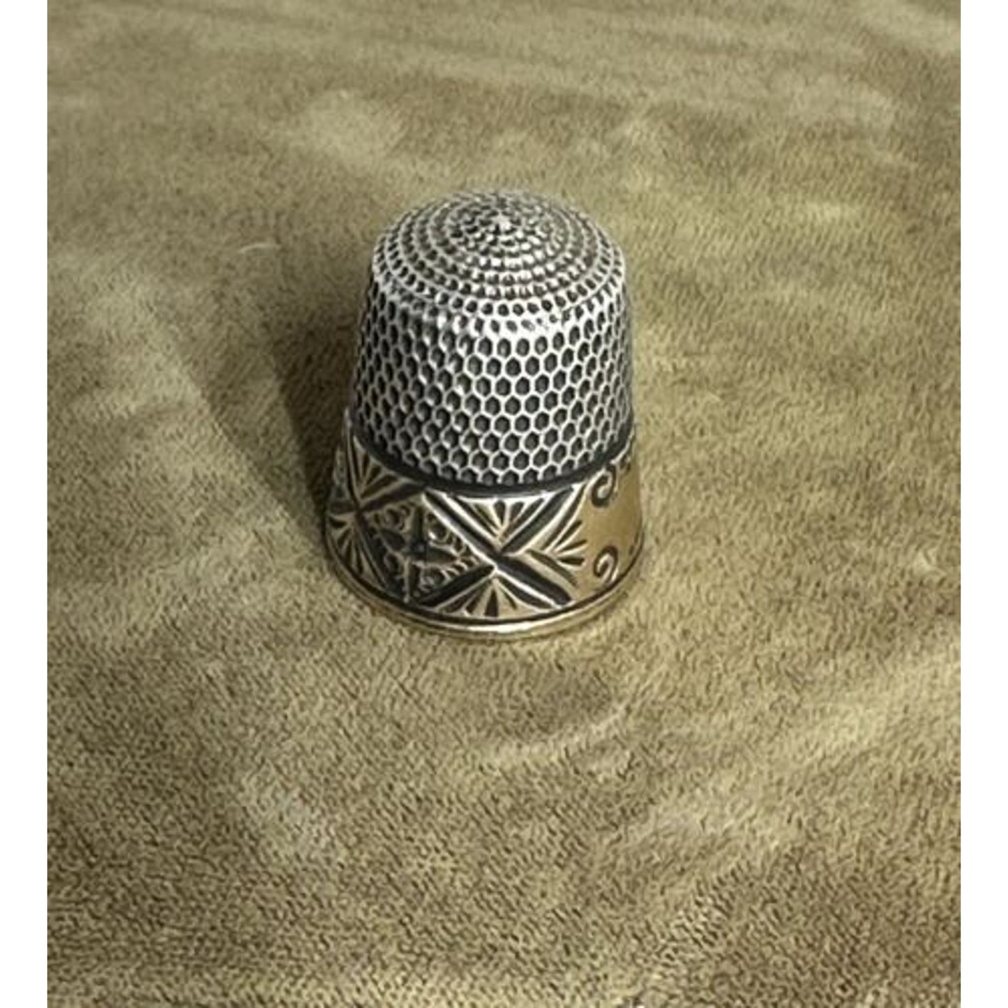 Vintage Simons Bros Sterling Silver Gold Etched Band Thimble Size 11