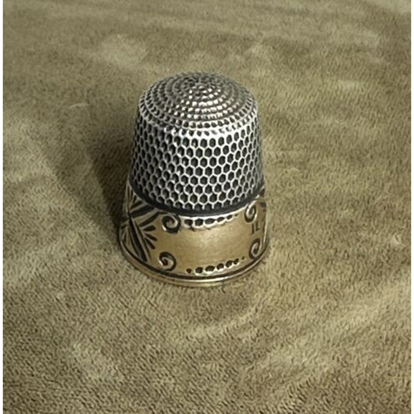 Vintage Simons Bros Sterling Silver Gold Etched Band Thimble Size 11