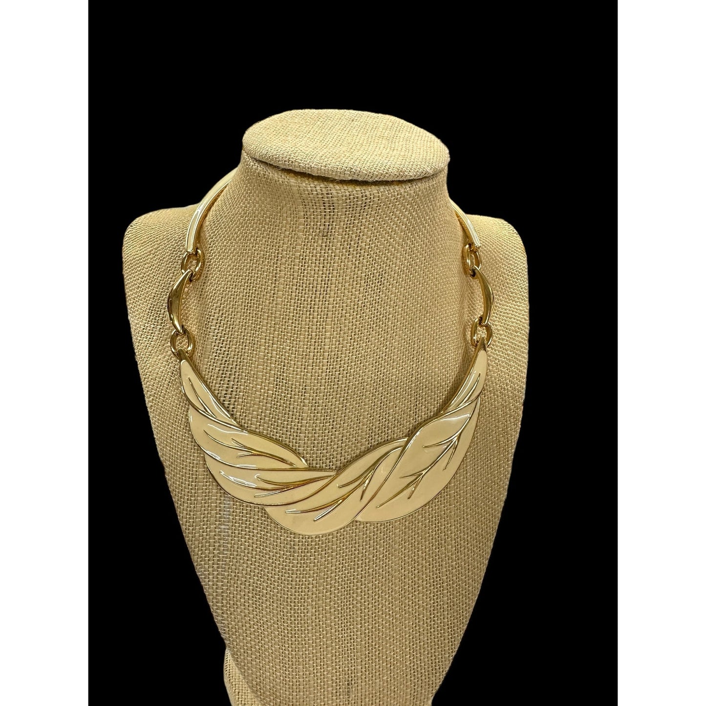 Vintage Monet Gold-tone Cream Enamel Choker Collar Necklace w/ extender