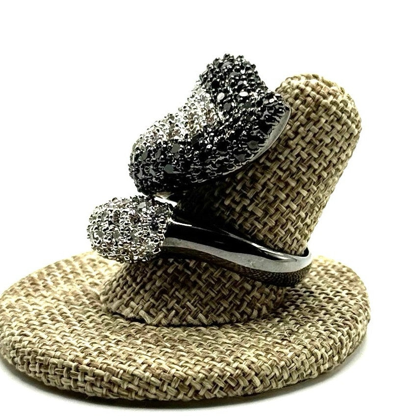 Joan Boyce Unusual Shape Black White Crystal Ring Black Finish Size 8