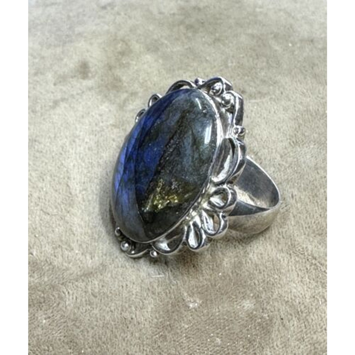 Sterling Silver Oval Labradorite Ring Size 8