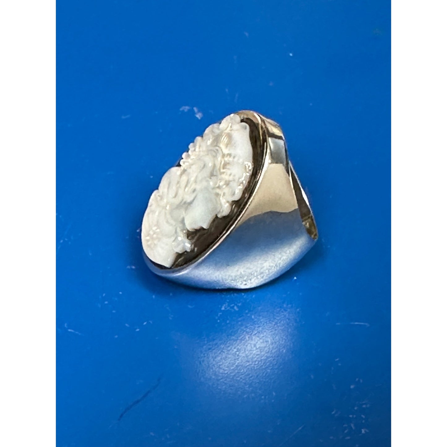 Sterling Silver Wide Large MOP Carved Cameo Ring Size 6