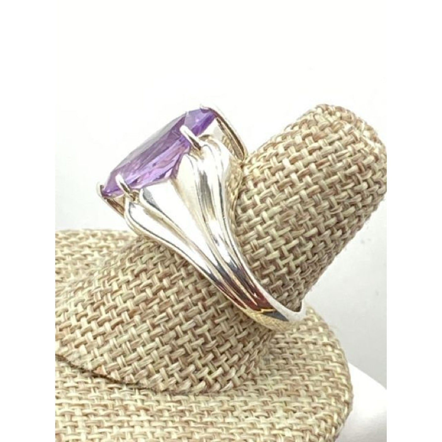 Sterling Silver Ladies Amethyst Ring Size 7 Ring