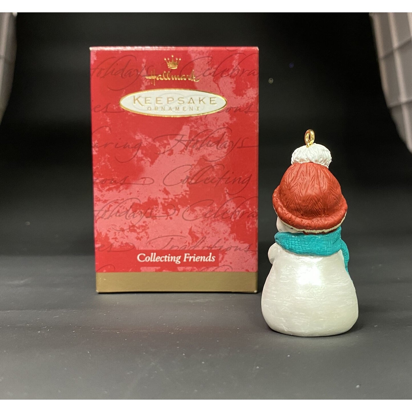 Hallmark "Collecting Friends" Collector's Club Christmas Ornament, 1999
