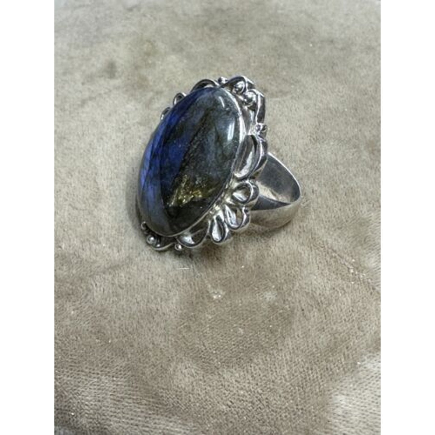 Sterling Silver Oval Labradorite Ring Size 8