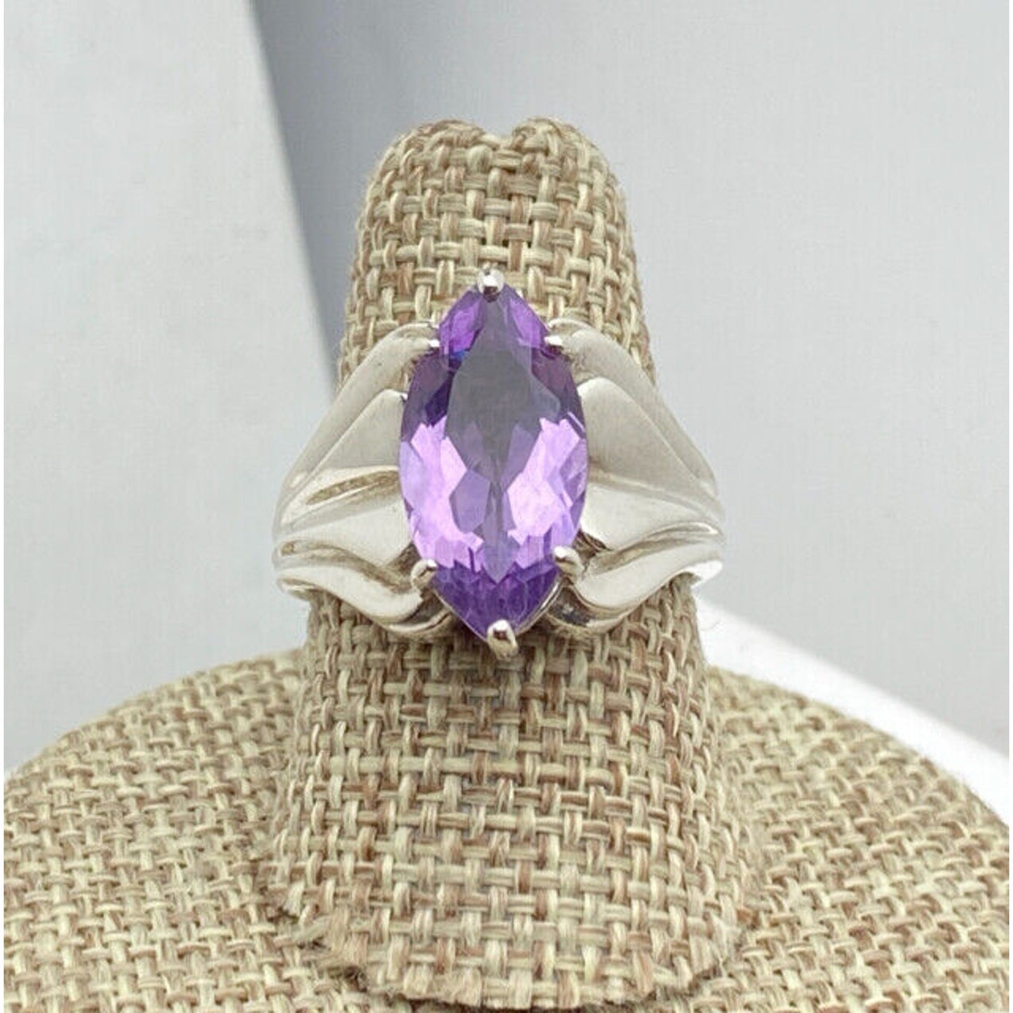 Sterling Silver Ladies Amethyst Ring Size 7 Ring