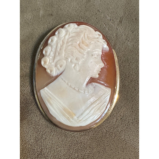 Vintage Large Yellow Gold Carved Cameo Pin Pendant Marked VD 14k