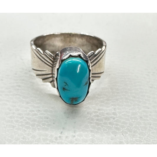 Lovely Sterling Silver Turquoise Ring Sz 5 3/4